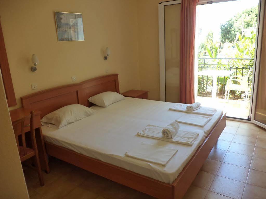 Dionysios Studios Skala  Extérieur photo